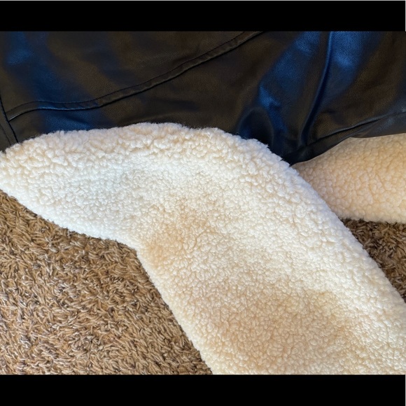 Leather jacket - Picture 3 of 4